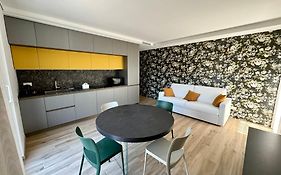 Adige Apartments